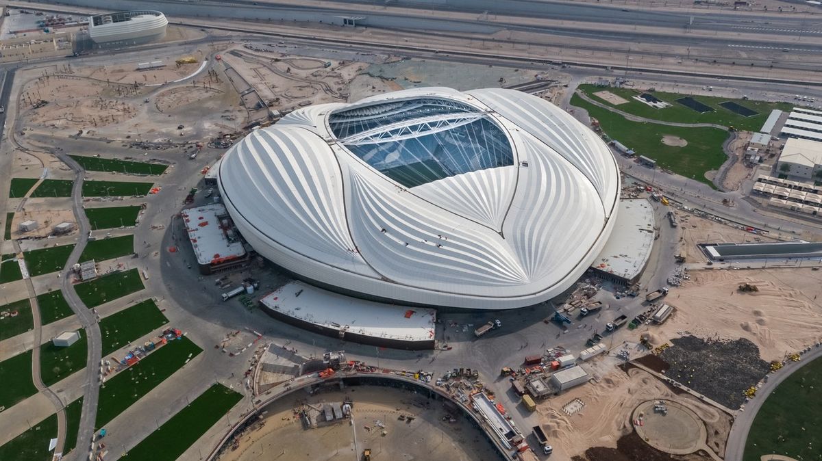 Pohádkový stadion z vize Zahy Hadid postavil v Kataru slovenský inženýr